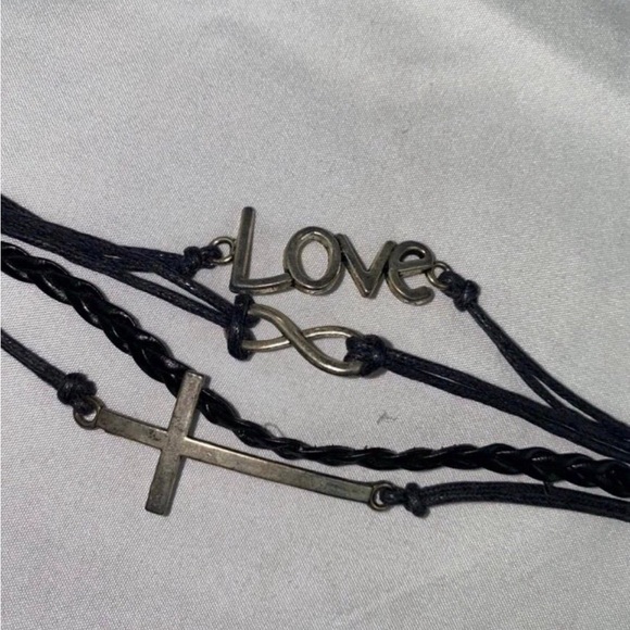 NEW Cross bracelet - Picture 1 of 5